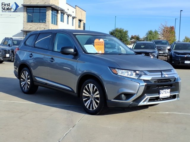 Used 2019 Mitsubishi Outlander ES FWD image 3