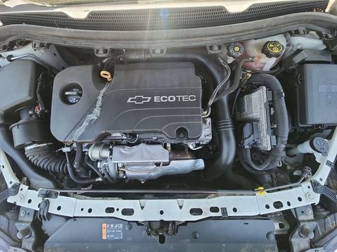 Used 2017 Chevrolet Cruze LT FWD image 21