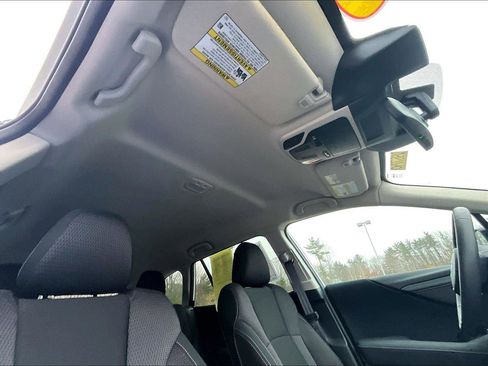 Used 2025 Subaru Outback Premium image 18