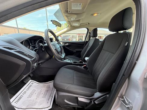Used 2018 Ford Focus SE FWD image 16