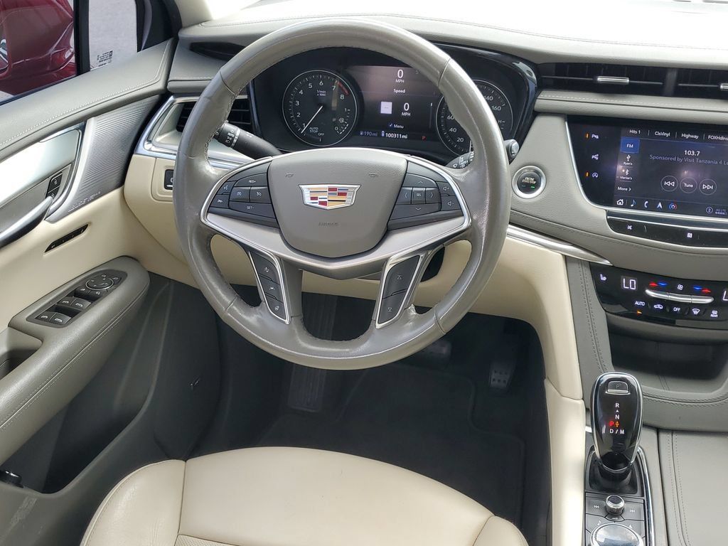 Used 2020 Cadillac XT5 Premium Luxury FWD image 14