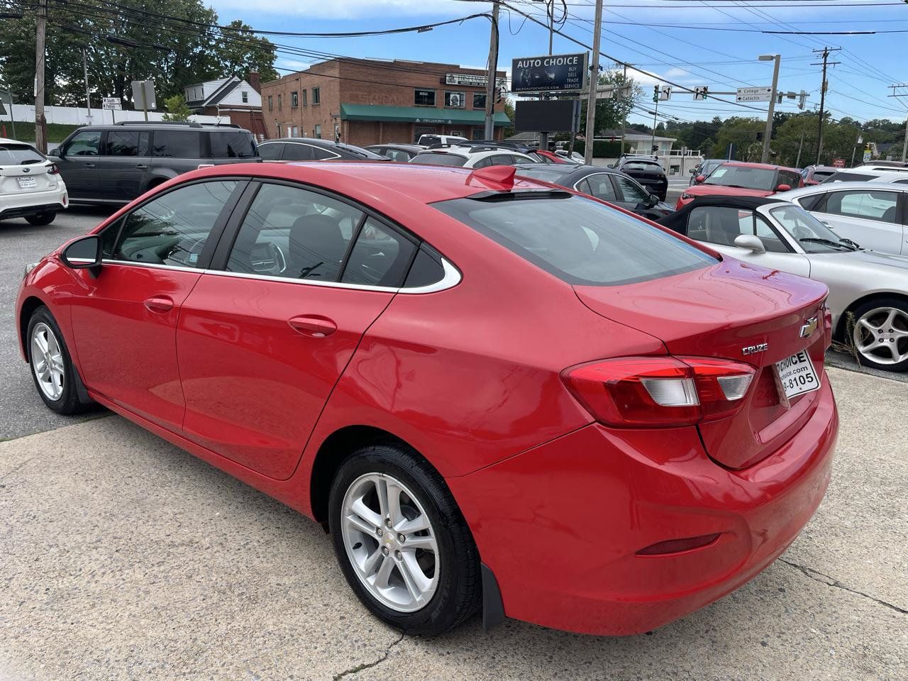 Used 2018 Chevrolet Cruze LT FWD image 13