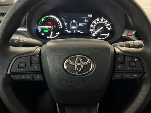 New 2026 Toyota Sienna LE FWD image 27