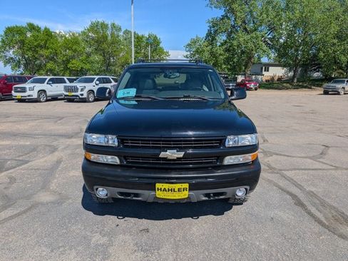 Used 2005 Chevrolet Tahoe Z71 w/ Preferred Equipment Group AWD/4WD image 2