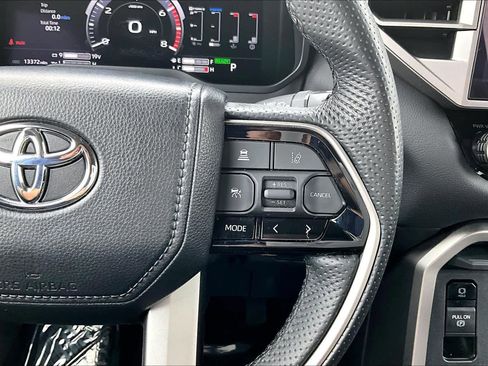 Used 2024 Toyota Tundra Limited image 24