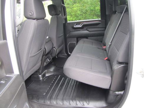Used 2024 Chevrolet Silverado 2500 LT w/ Convenience Package AWD/4WD image 17