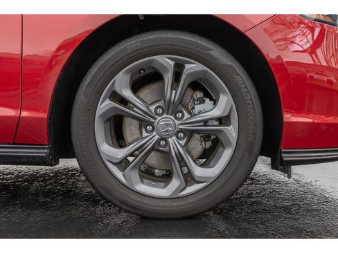 Used 2023 Honda Accord EX-L image 9