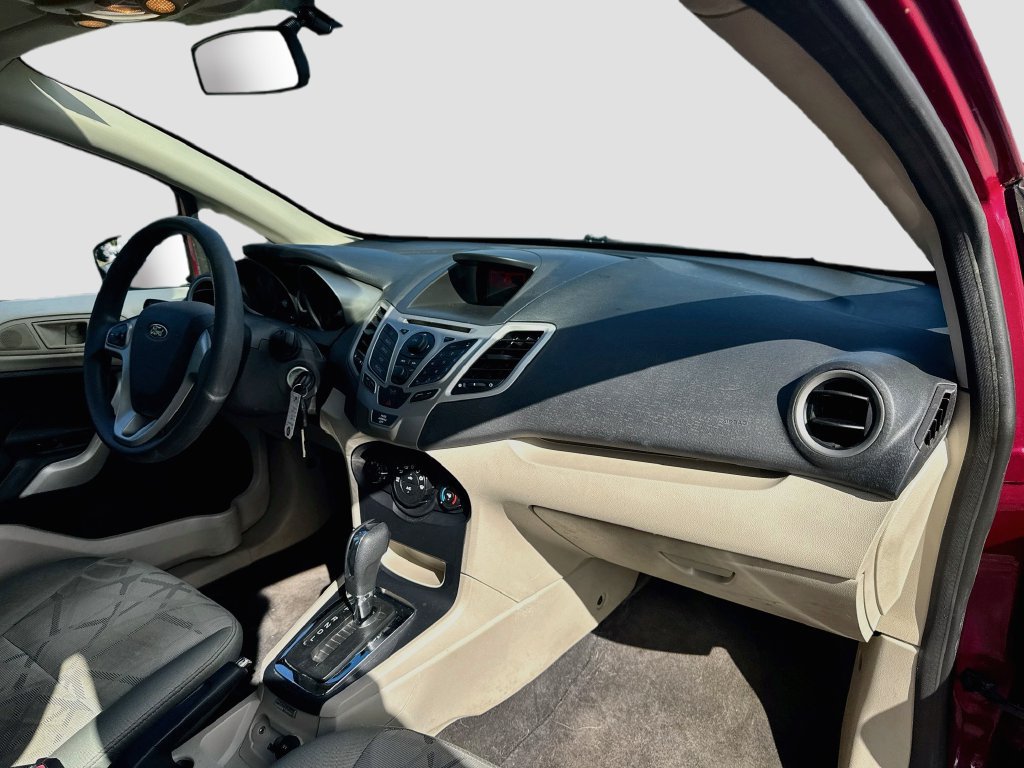 Used 2011 Ford Fiesta SE w/ 201A Rapid Spec Order Code FWD image 24