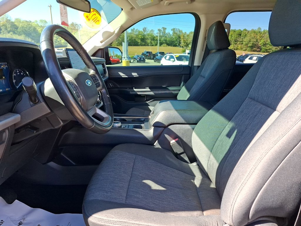 Used 2022 Ford Expedition XLT RWD image 16