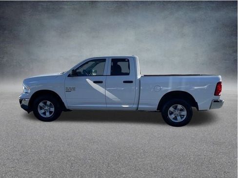 Used 2024 RAM 1500 Classic SLT image 7