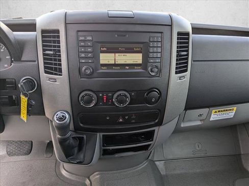 Used 2017 Mercedes-Benz Sprinter 2500 image 12