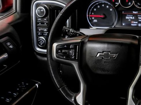 Used 2022 Chevrolet Silverado 1500 LT Trail Boss w/ Safety Package AWD/4WD image 16