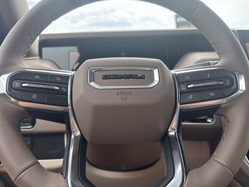 New 2026 GMC Yukon Denali w/ LPO, Floor Liner Package AWD/4WD image 22