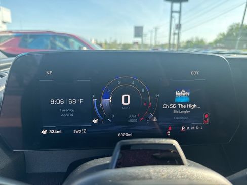 Used 2026 Chevrolet Traverse RS AWD/4WD image 24