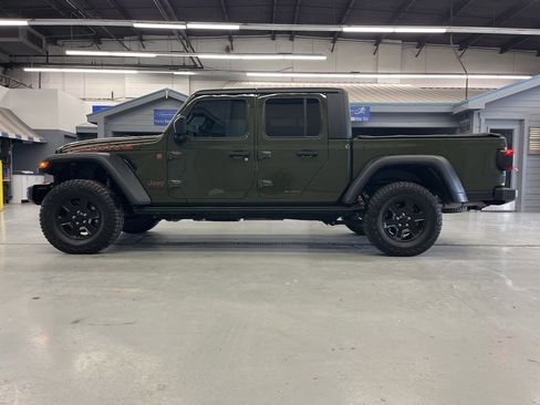 Used 2023 Jeep Gladiator Mojave image 4