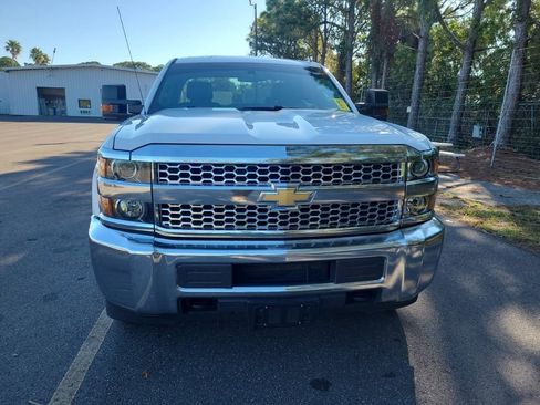 Used 2019 Chevrolet Silverado 2500 W/T image 2