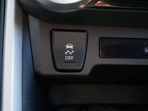 Certified 2025 Toyota RAV4 XLE AWD/4WD image 20