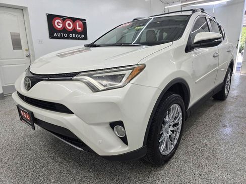 Used 2018 Toyota RAV4 Limited w/ Advanced Technology Package FWD image 8