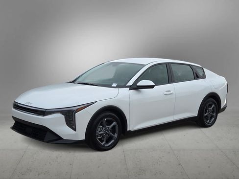 Used 2025 Kia K4 FWD image 4