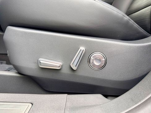 New 2026 Lincoln Nautilus Reserve w/ Jet Appearance Package AWD/4WD image 14