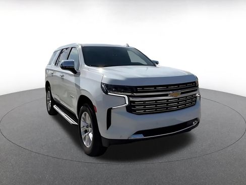 Used 2023 Chevrolet Tahoe Premier RWD image 3