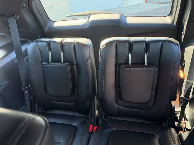 Used 2016 Ford Explorer XLT w/ Equipment Group 202A AWD/4WD image 11