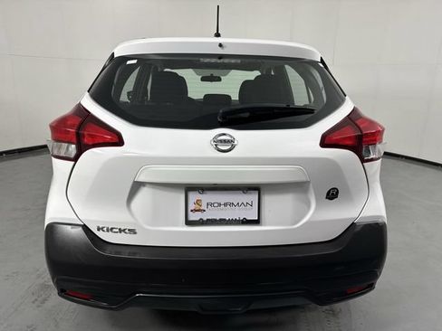 Used 2019 Nissan Kicks S FWD image 32