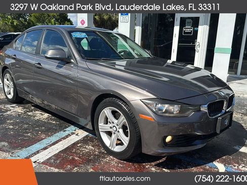 Used 2012 BMW 328i Sedan RWD image 3