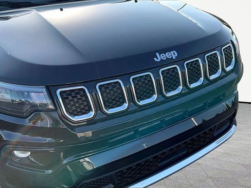 Used 2023 Jeep Compass Limited AWD/4WD image 33