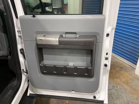 Used 2015 Ford F250 XLT AWD/4WD image 19