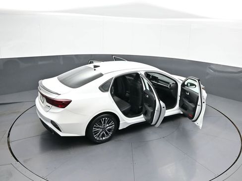 Certified 2024 Kia Forte GT-Line FWD image 43