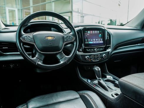 Used 2019 Chevrolet Traverse RS image 14