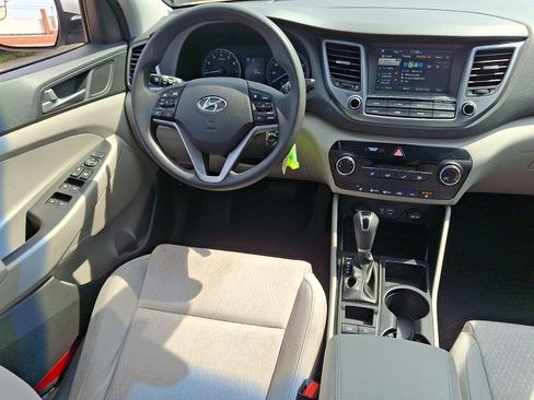 Used 2018 Hyundai Tucson SEL w/ Winter Package AWD/4WD image 14