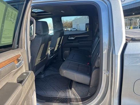 Used 2024 Chevrolet Silverado 1500 High Country w/ High Country Premium Package image 23