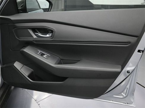 New 2025 Honda Accord SE image 2