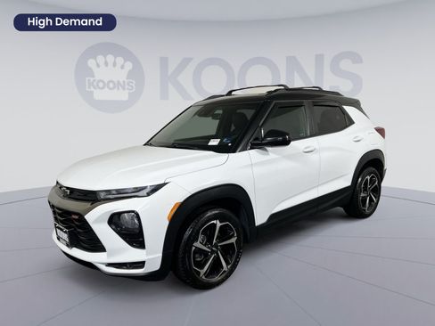 Used 2021 Chevrolet TrailBlazer RS w/ Sun and Liftgate Package AWD/4WD image 1