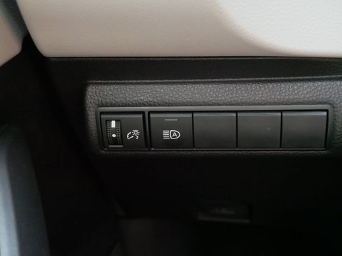 Certified 2025 Toyota Corolla LE FWD image 27