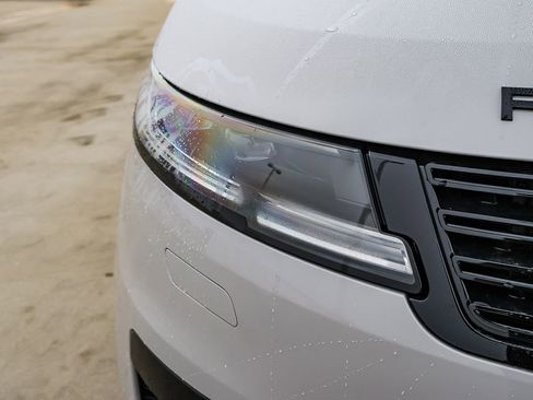 New 2025 Land Rover Range Rover Sport Dynamic SE image 15