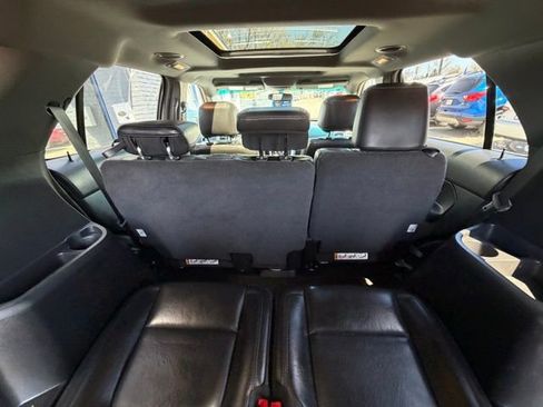 Used 2014 Ford Explorer Limited w/ Equipment Group 301A AWD/4WD image 15