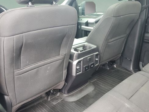 Used 2017 Ford F150 XLT w/ Equipment Group 302A Luxury AWD/4WD image 9