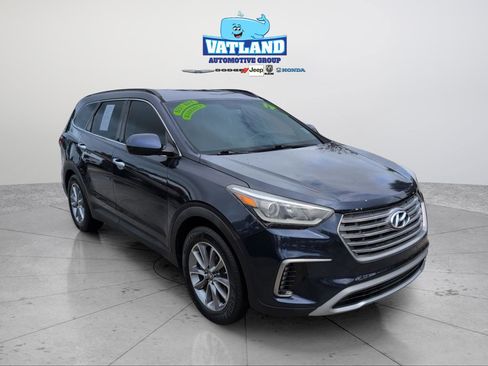 Used 2017 Hyundai Santa Fe SE image 7