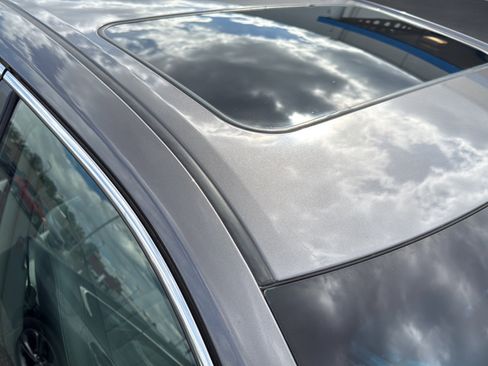 Used 2016 Toyota Camry XLE w/ Moonroof Package FWD image 19