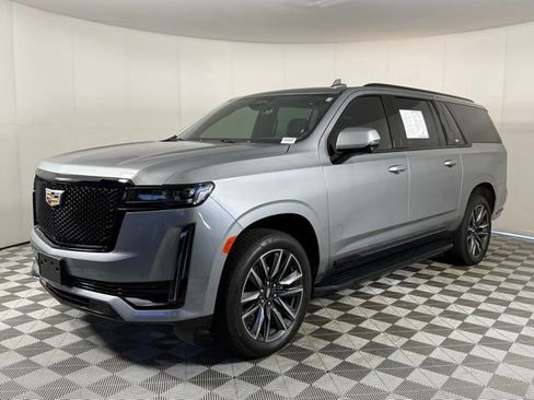 Used 2024 Cadillac Escalade ESV Sport w/ Heavy-Duty Trailer Package image 2