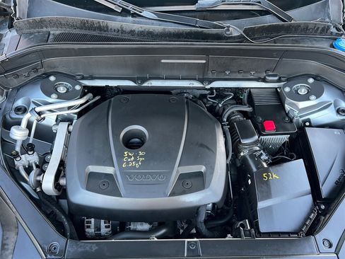 Used 2016 Volvo XC90 T6 Inscription w/ Vision Package image 12