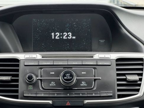 Used 2014 Honda Accord LX image 24