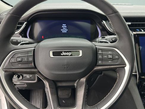 Used 2023 Jeep Grand Cherokee 4WD 4xe image 17