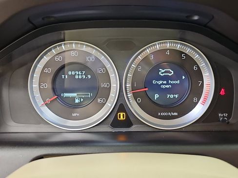 Used 2013 Volvo XC60 T6 AWD/4WD image 22