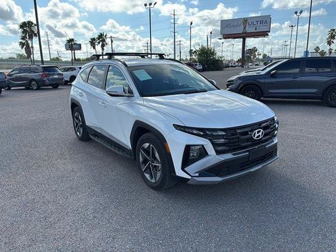 Used 2025 Hyundai Tucson SEL FWD image 1