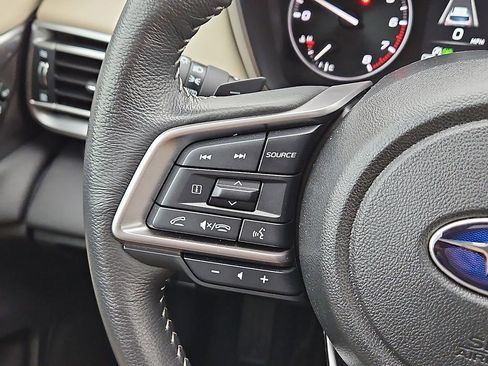 Certified 2025 Subaru Outback Limited image 23