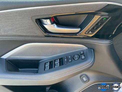 Certified 2025 Acura MDX SH-AWD w/ Advance Package image 12